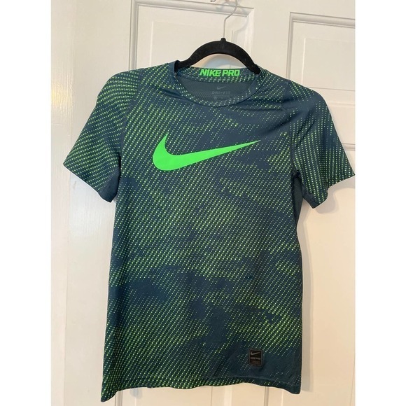 NIKE Dri-Fit Tee - Picture 1 of 3